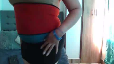 Snapshot of christiinemoore chatting on January 2025 05:30:01 PM Christine Moore online show from January 2025 05:30:01 PM