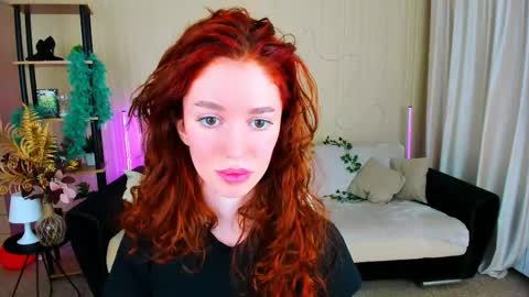 christinaconteeree online show from November 2025 07:37:02 PM