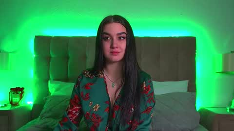 Christina online show from February 2025 09:32:02 PM