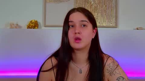 Christina online show from February 2026 07:03:02 PM