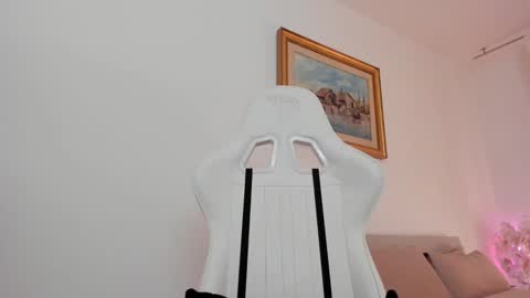 Hi im Christine online show from February 2025 07:23:01 AM