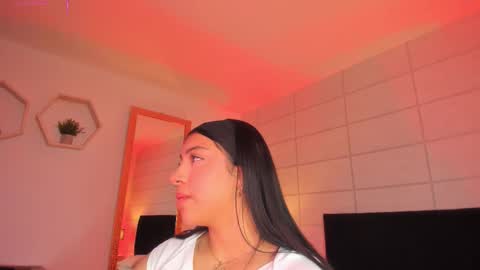 Snapshot of christine_harper chatting on January 2026 12:09:02 PM Christine online show from January 2026 12:09:02 PM
