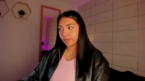 Snapshot of christine_harper chatting on March 2026 12:00:02 PM Christine online show from March 2026 12:00:02 PM