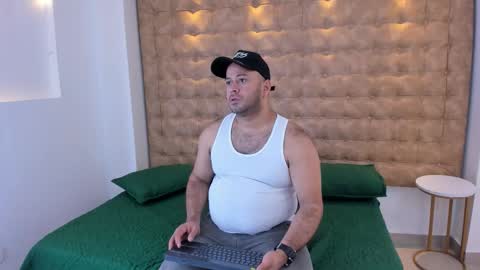 Snapshot of christopher_cruz_ chatting on November 2025 08:30:01 PM christopher_cruz_ online show from November 2025 08:30:01 PM