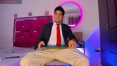 christopher online show from April 2026 09:17:02 PM