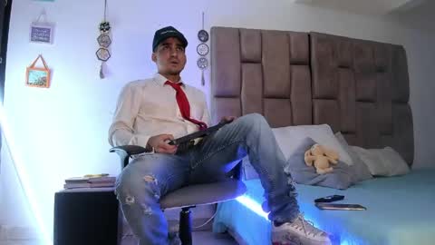 christopher online show from May 2026 09:22:01 PM