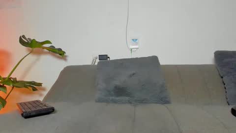 Christopher online show from February 2025 06:11:02 AM