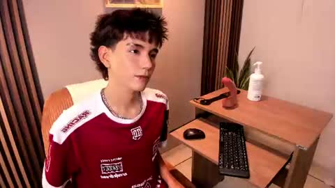 Chris online show from July 2026 07:30:02 PM