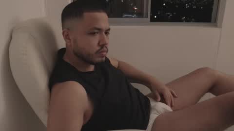 Snapshot of christopherdav chatting on November 2025 01:00:02 AM Chris online show from November 2025 01:00:02 AM