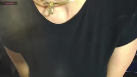 Christy Diaz online show from December 2025 10:27:02 PM