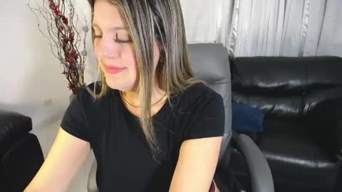 Snapshot of christtydiaz chatting on April 2026 11:18:01 PM Christy Diaz online show from April 2026 11:18:01 PM