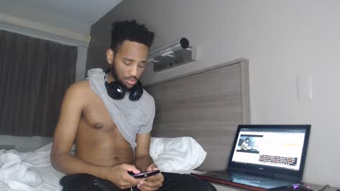 ChrisVacherx online show from February 2025 04:33:02 AM