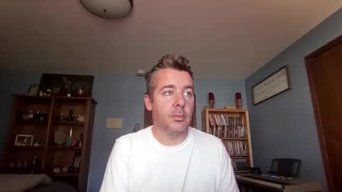 Snapshot of chrisw8121 chatting on November 2025 05:22:01 PM chrisw8121 online show from November 2025 05:22:01 PM