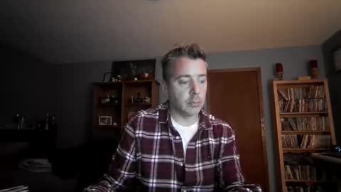 Snapshot of chrisw8121 chatting on December 2025 05:46:01 AM chrisw8121 online show from December 2025 05:46:01 AM