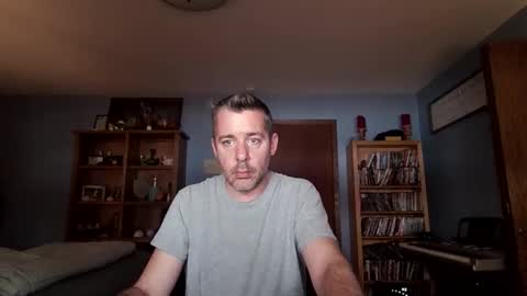 chrisw8121 online show from February 2026 10:17:02 PM