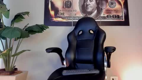 chrizmacgregor online show from May 2026 05:23:02 PM