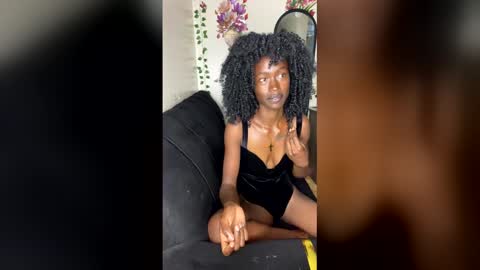 chroe22 online show from December 2025 08:53:02 AM