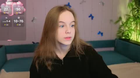 Snapshot of chrome_heartz chatting on January 2026 08:51:02 AM EvaBlonde TayaBrunette EliieBlack hair online show from January 2026 08:51:02 AM