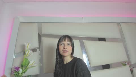 instagram chrystaljade.1 online show from December 2024 01:40:02 PM