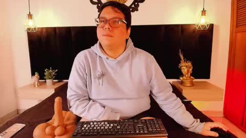 Snapshot of chubby16cm chatting on February 2026 09:35:01 PM Herbert online show from February 2026 09:35:01 PM