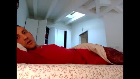 Snapshot of ciaoneciaone25 chatting on December 2024 08:11:02 AM ciaoneciaone25 online show from December 2024 08:11:02 AM