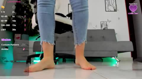 Snapshot of ciindy_lovee chatting on December 2024 01:17:01 PM Ciindy Lovers online show from December 2024 01:17:01 PM