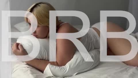 Cin Bellamy online show from November 2025 03:41:01 AM