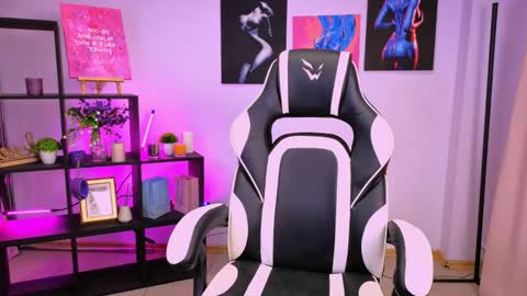 Snapshot of cindylovesmith chatting on December 2025 01:33:02 AM cindylovesmith online show from December 2025 01:33:02 AM