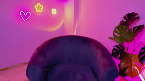 cindylovesmith online show from April 2026 04:27:01 AM