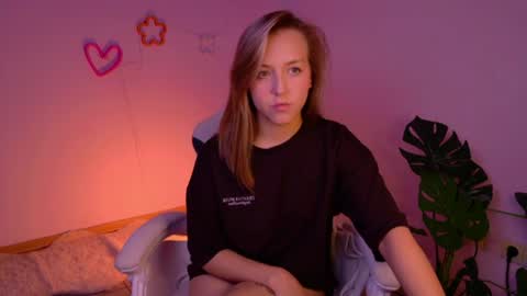 cindylovesmith online show from June 2026 04:43:02 AM