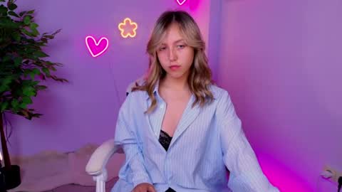 cindylovesmith online show from June 2026 03:22:01 AM