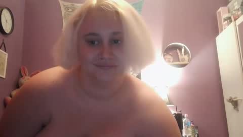 Snapshot of cinnaburwood chatting on December 2024 11:30:01 AM Cinna online show from December 2024 11:30:01 AM