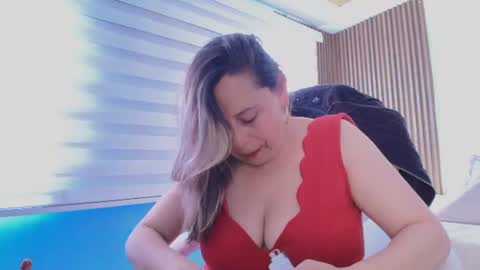 Cinthya online show from June 2026 07:22:02 PM