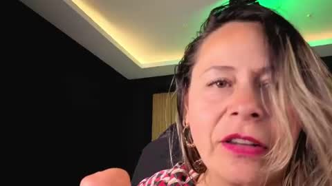 Cinthya online show from July 2026 02:43:01 PM
