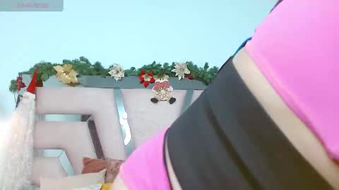 Snapshot of cintia_hills chatting on December 2024 04:02:02 AM Cintia Hills online show from December 2024 04:02:02 AM