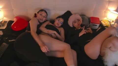 Snapshot of cintya_kors chatting on February 2025 05:51:02 AM Cintya online show from February 2025 05:51:02 AM