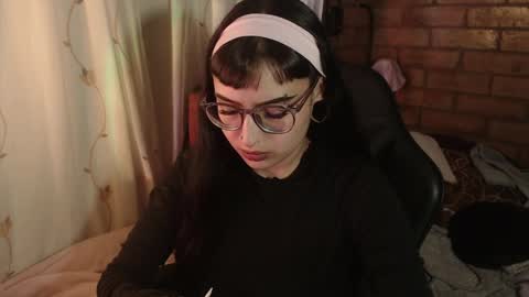 Snapshot of cintya_kors chatting on April 2026 10:42:02 PM Cintya online show from April 2026 10:42:02 PM