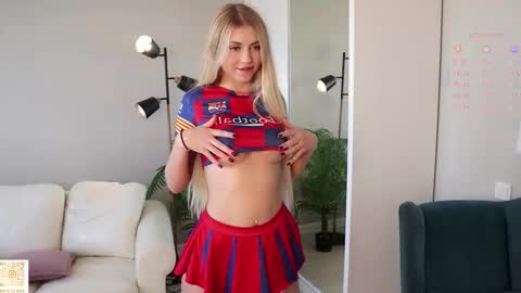 Snapshot of cirilada chatting on October 2025 07:53:02 AM Sandy online show from October 2025 07:53:02 AM