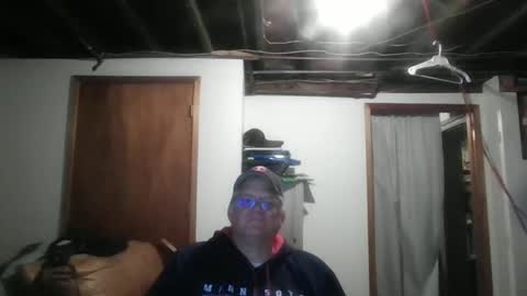 cjohns3501 online show from April 2026 03:51:01 AM