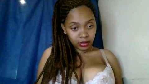 ckamilla45 online show from September 2025 05:49:01 PM