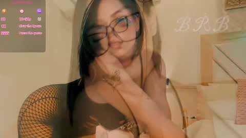 Snapshot of cl4ire chatting on September 2025 01:40:02 AM Claire 3 online show from September 2025 01:40:02 AM