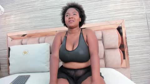 claire_bonny online show from November 2025 06:54:01 PM