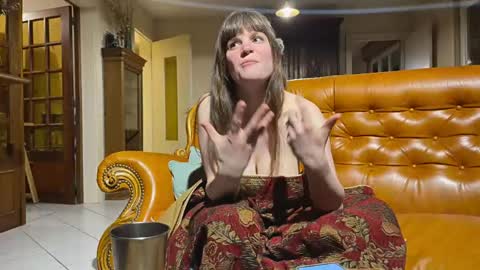 Claire Moulin online show from April 2026 08:57:02 PM