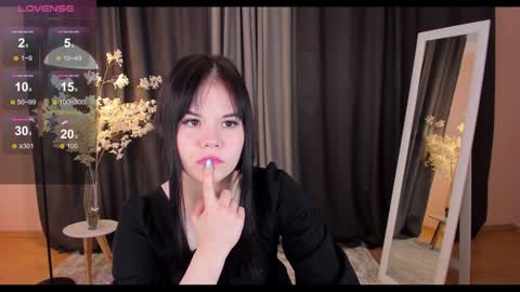 Snapshot of clairefaers chatting on December 2024 09:13:01 AM Claire Faers online show from December 2024 09:13:01 AM