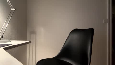 clamshive7 online show from November 2025 02:44:01 AM