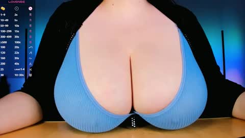 Snapshot of clara4love chatting on December 2024 03:36:01 AM Clara online show from December 2024 03:36:01 AM