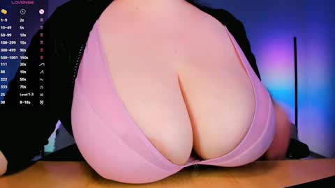 Snapshot of clara4love chatting on February 2025 12:19:01 AM Clara online show from February 2025 12:19:01 AM