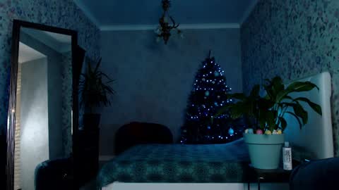 Snapshot of clara_bendover chatting on January 2025 06:41:02 PM Clara online show from January 2025 06:41:02 PM