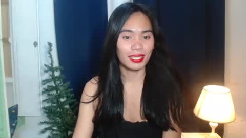 Snapshot of clara_marimar chatting on October 2025 12:15:02 PM CLARA online show from October 2025 12:15:02 PM