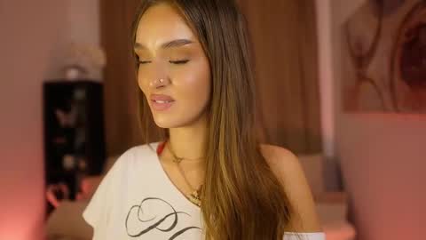 Clara smile online show from September 2025 06:34:01 PM